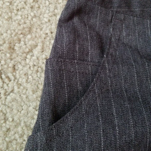 American Rag Grey Mini Skirt Size 9 - Picture 4 of 4